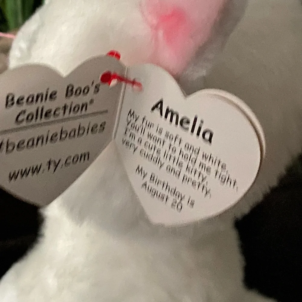 Ty Beanie Boo Amelia the White Kitty Cat